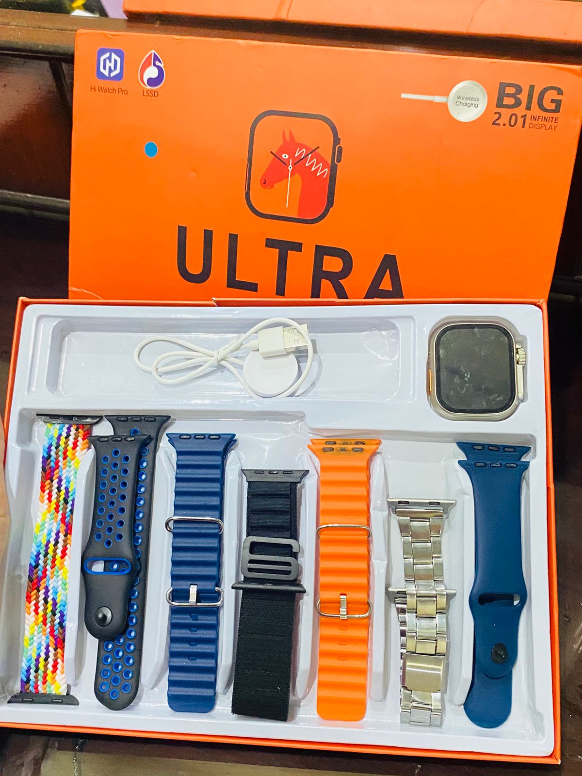 Hi Watch Pro Ultra Smartwatch – 7-in-1 Strap Bundle